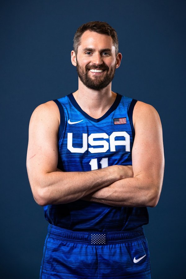 Một con ngựa già đang trong ổn định! Chúc mừng sinh nhật lần thứ 37 cho cựu chiến binh Jazz Kevin Love! 🎂