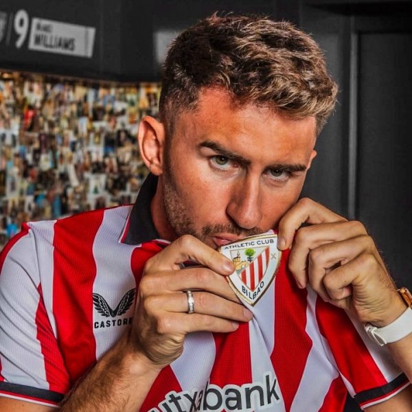 Ghen tị với nó! Laporte Manchester City đã giành được 14 chức vô địch, vàng 29 tuổi → trở lại châu Âu, 31 tuổi, không thiếu danh dự và tiền bạc