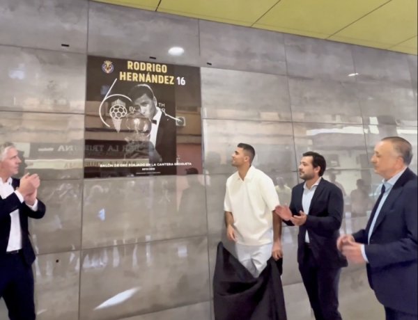 Niềm tự hào của đào tạo trẻ! Villarreal tổ chức lễ ra mắt chân dung ông Ballon d Or Rodri