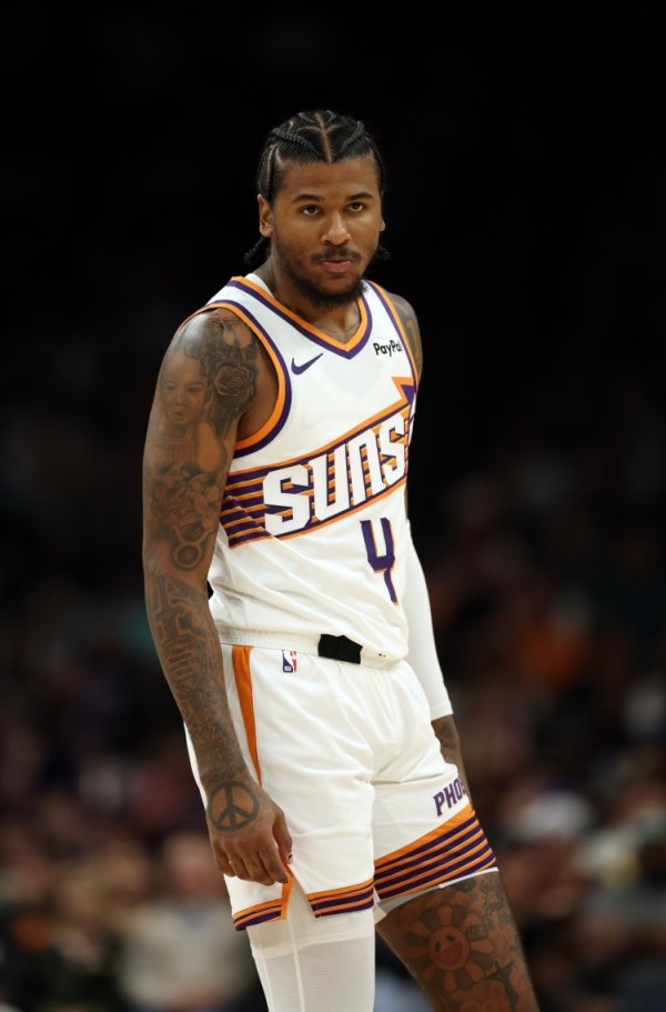 Huấn luyện viên của Suns: Jaylen Green đang trải qua nhiều cuộc kiểm tra để xác định chấn thương gân khoeo của anh ấy, thông tin cập nhật trong vài ngày tới